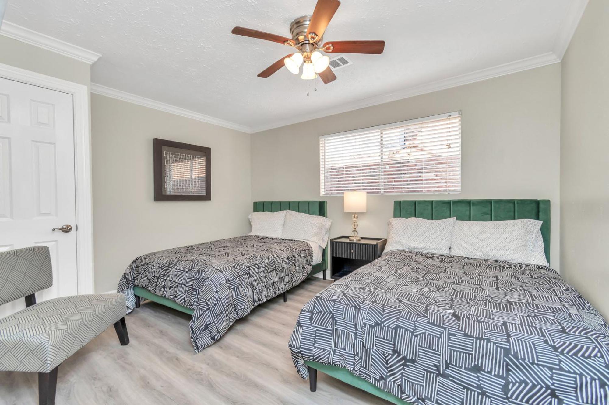 Vila 1976 Accessiblegem Jacuzzi Sleep13 Chinatown 20Mins Dt Houston Exteriér fotografie