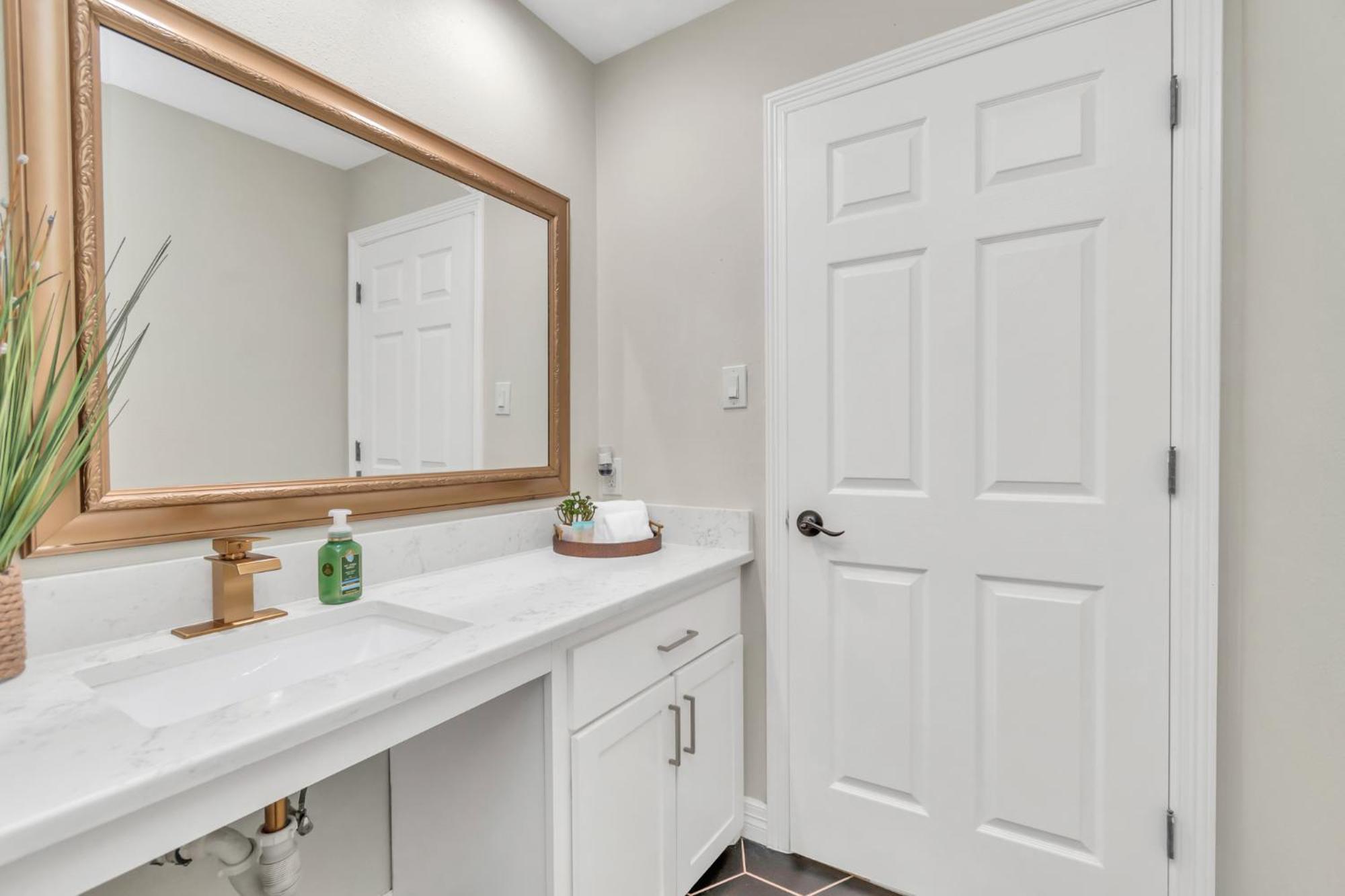 Vila 1976 Accessiblegem Jacuzzi Sleep13 Chinatown 20Mins Dt Houston Exteriér fotografie